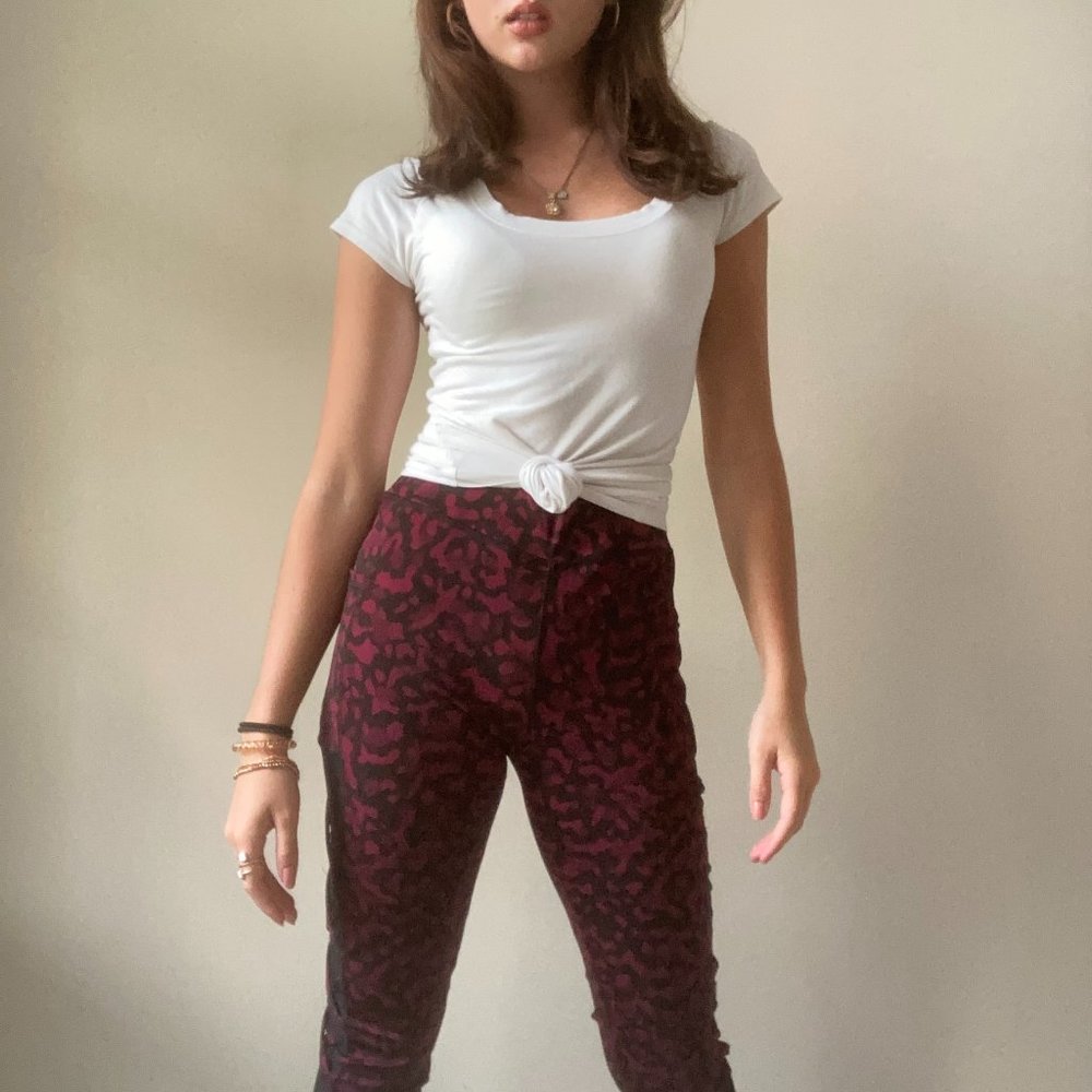 Maroon Print Cross Mesh Leggings
